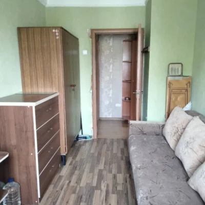 Продается 3-комнатная квартира на улице Левка Лукьяненко