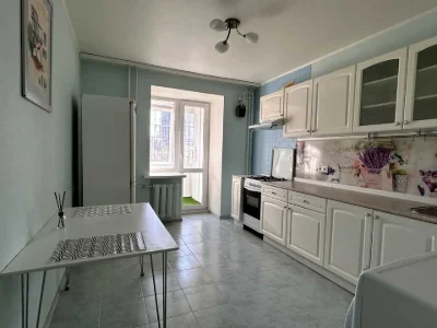 Apartment. Dragomannova St.