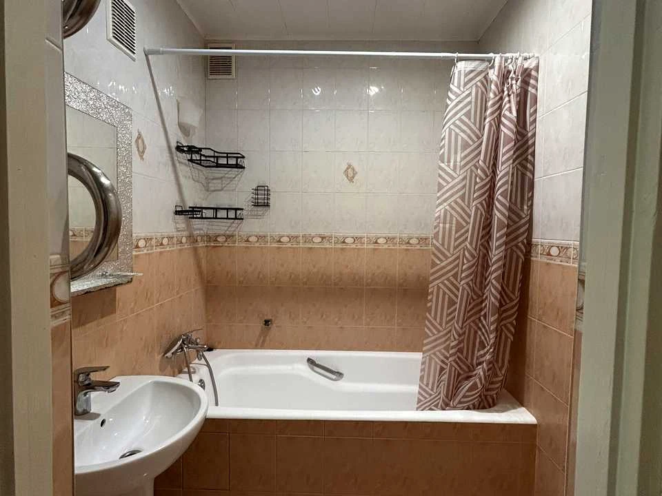 Apartment. Dragomannova St.