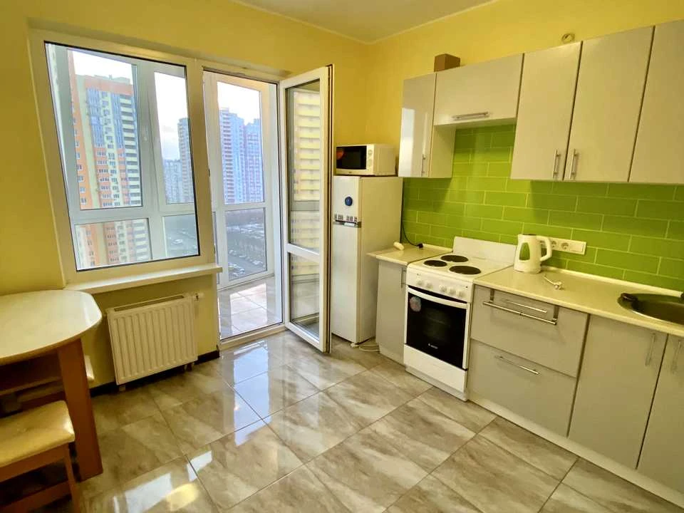 Квартира. Киев, улица Петра Калнишевского.