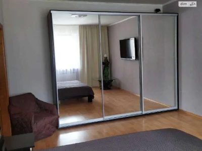 Long-Term Rental Apartment in Pyrohiv