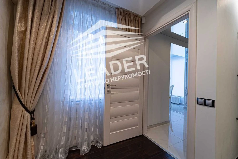 I will rent a 2-room apartment. CENTER-VIP-level! There are no analogues! Car parking! There is no light