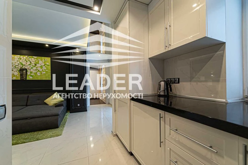 I will rent a 2-room apartment. CENTER-VIP-level! There are no analogues! Car parking! There is no light