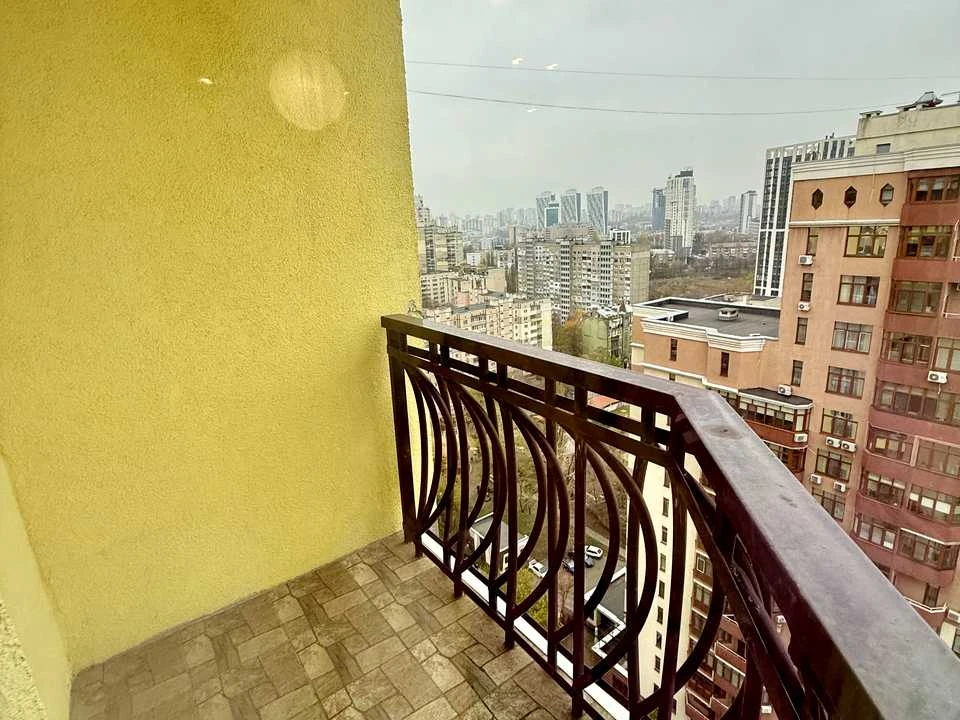 Apartment. Kopernika st., Kyiv