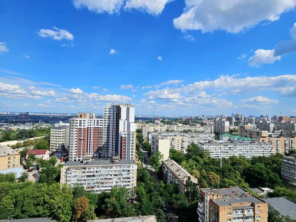 Квартира. Київ, Загорівська вулиця