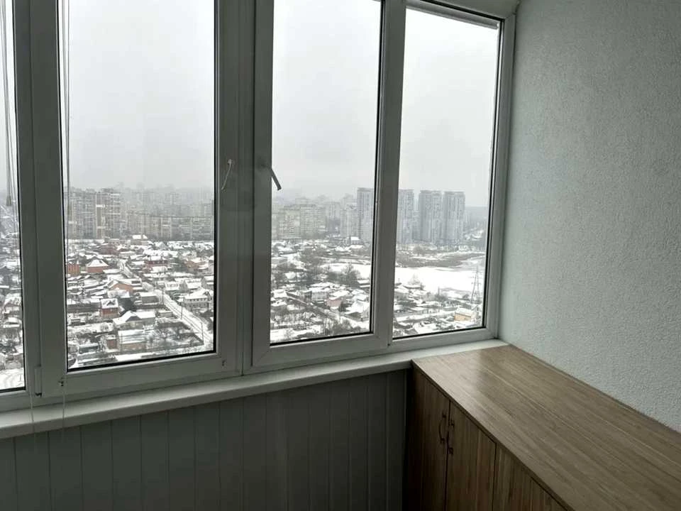 Квартира. Київ, Володимира Наумовича вул.
