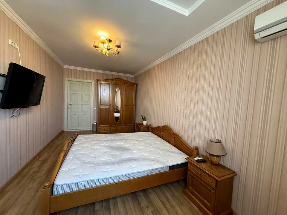 Квартира. Київ, Авіаконструктора Ігоря Сікорського вул.