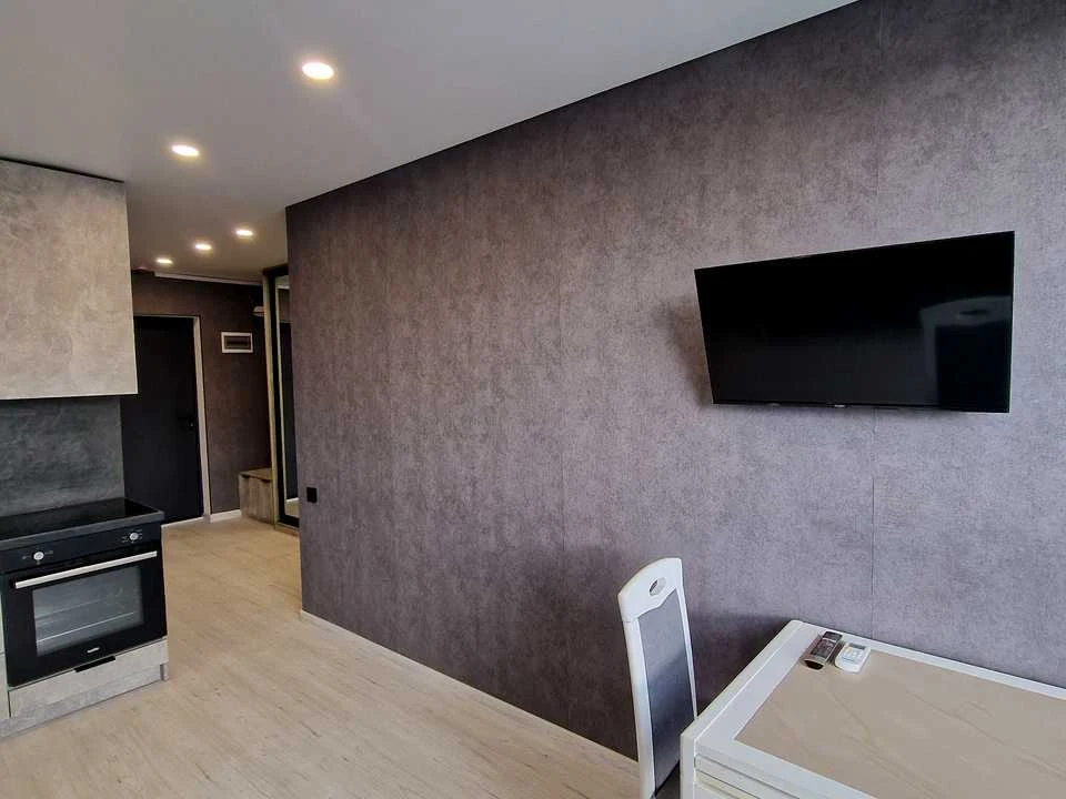 Apartment. Dnipro, Naberezhna Peremohy st.
