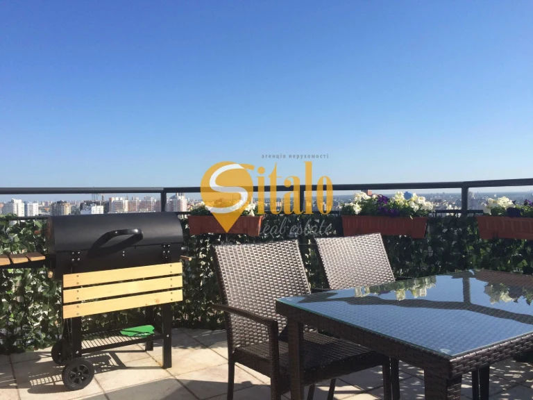 Sale of a two-story penthouse with a terrace. Pozniaky, Osokorky.