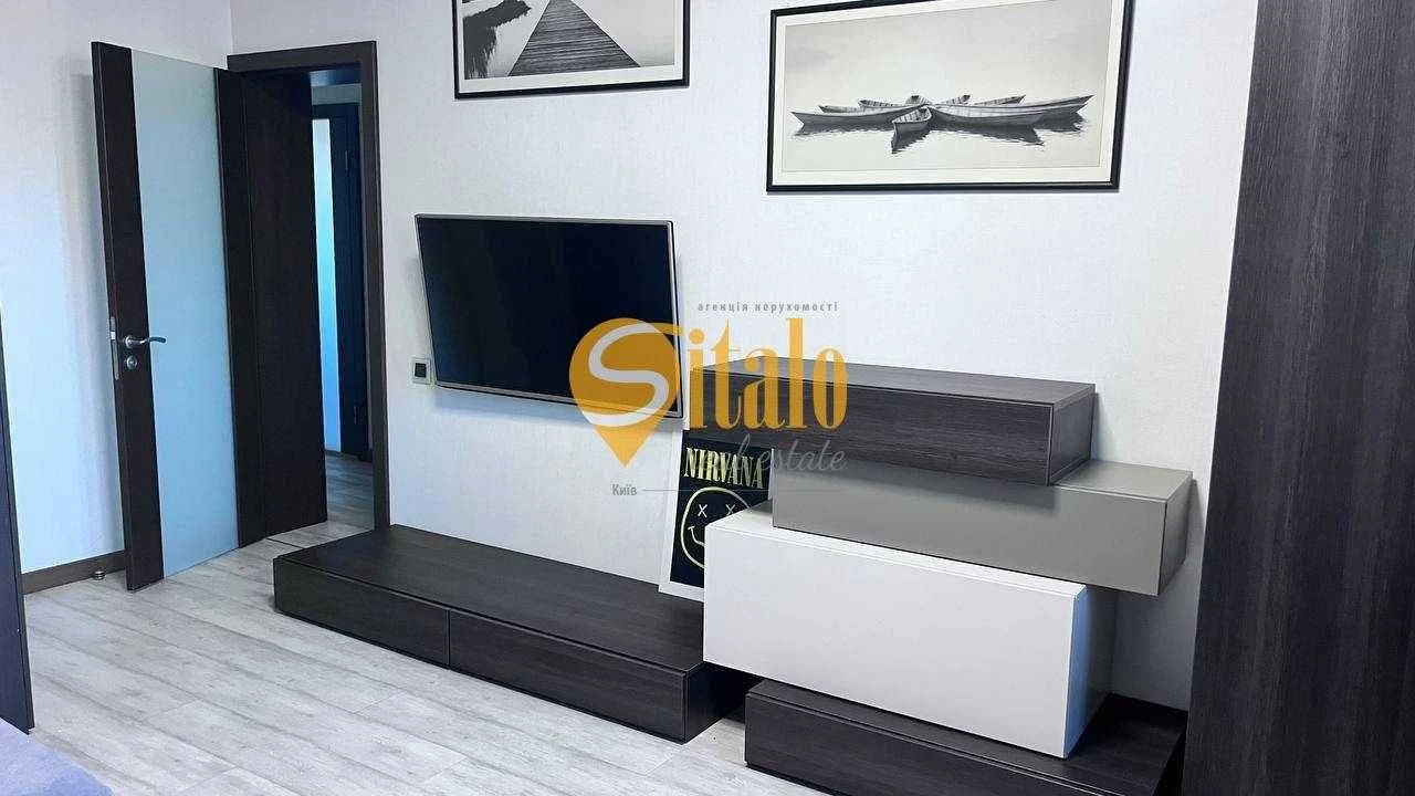 Sale of a two-story penthouse with a terrace. Pozniaky, Osokorky.