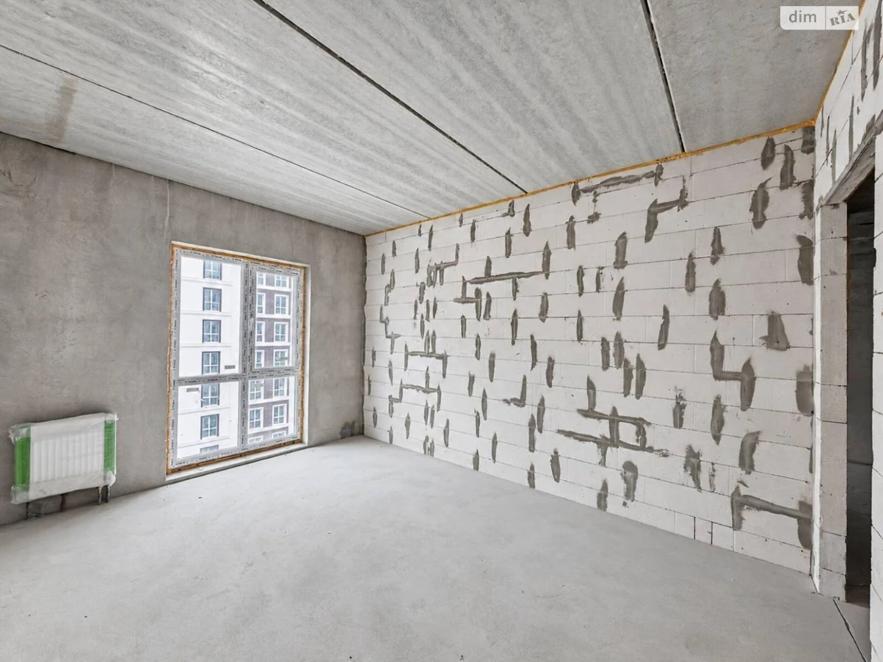 Sale Apartment Holosiiv
