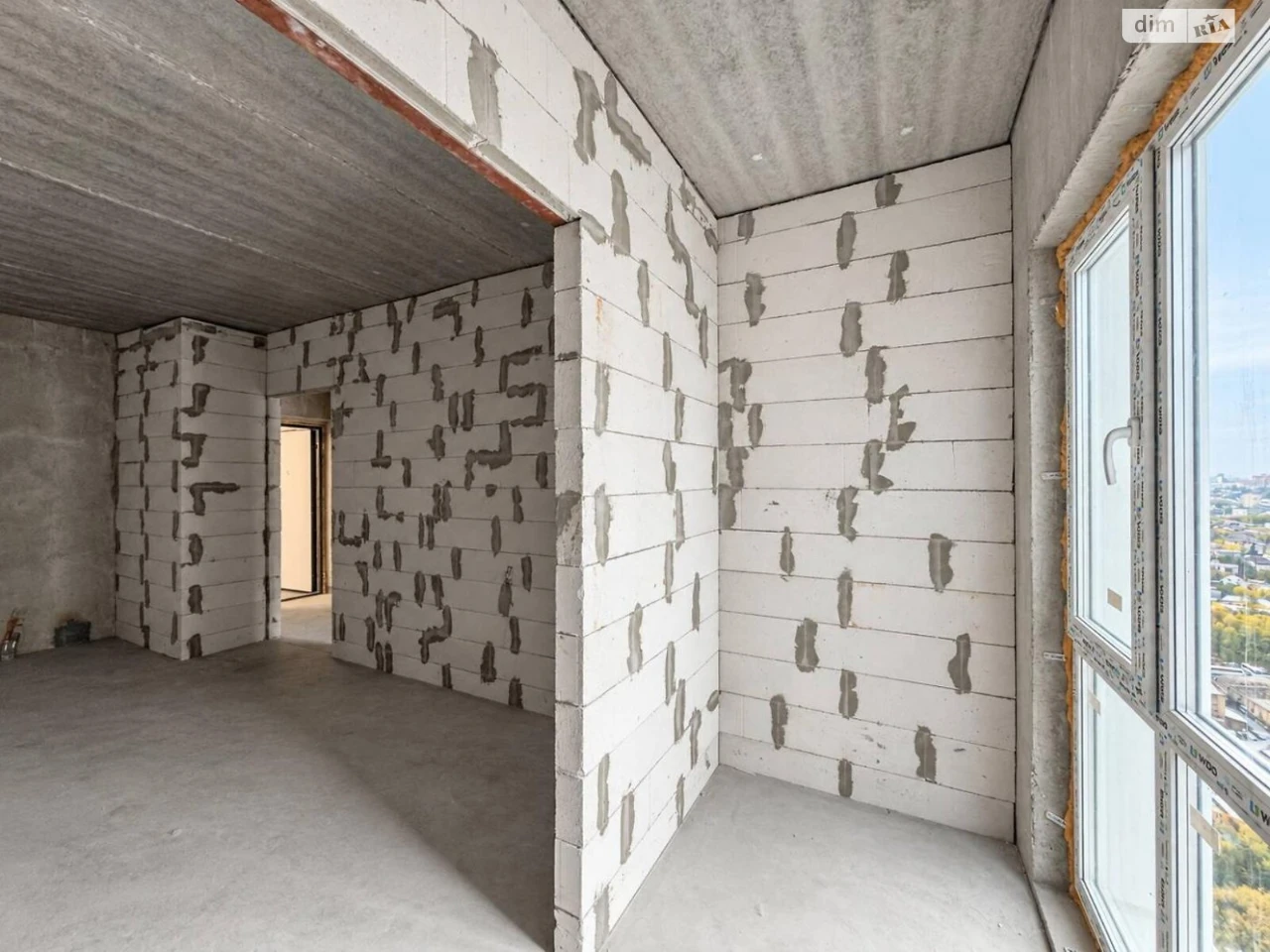 Sale Apartment Holosiiv