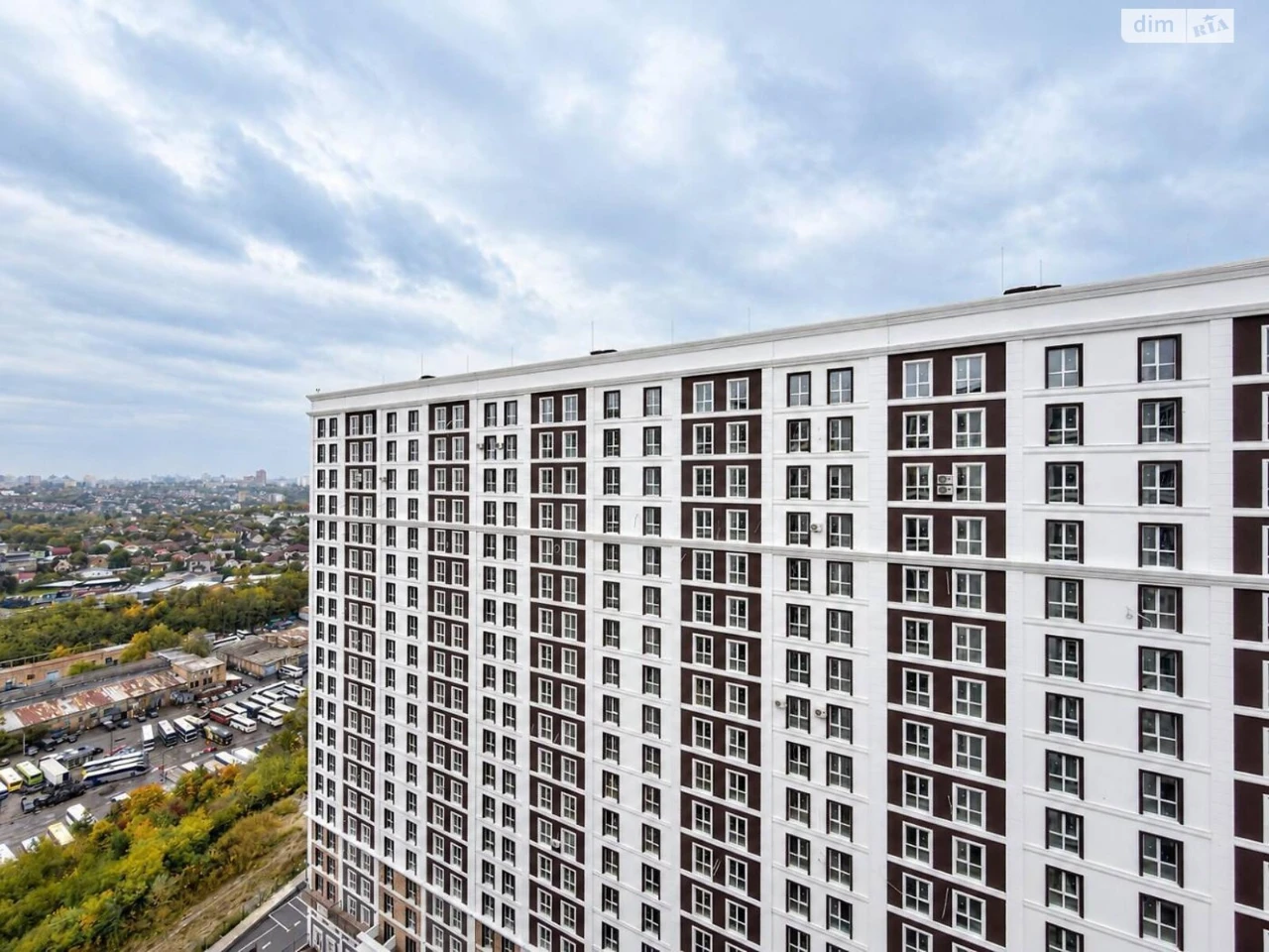 Sale Apartment Holosiiv
