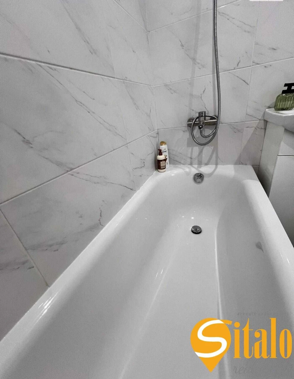Sale of a 1-room apartment in Berestyk, Silver Breeze Shopping Center, Tychy