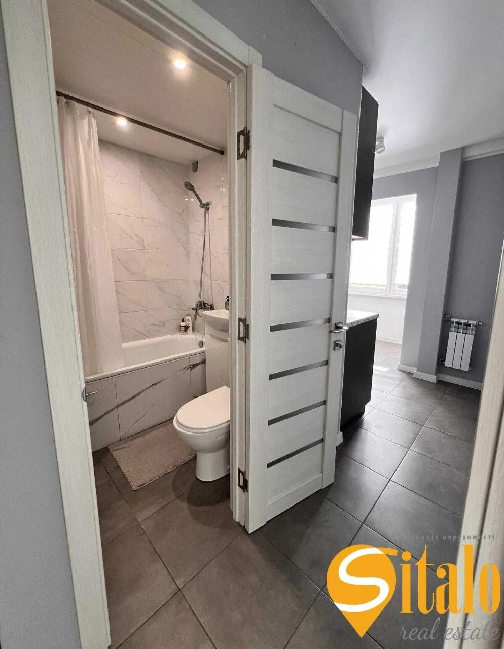 Sale of a 1-room apartment in Berestyk, Silver Breeze Shopping Center, Tychy
