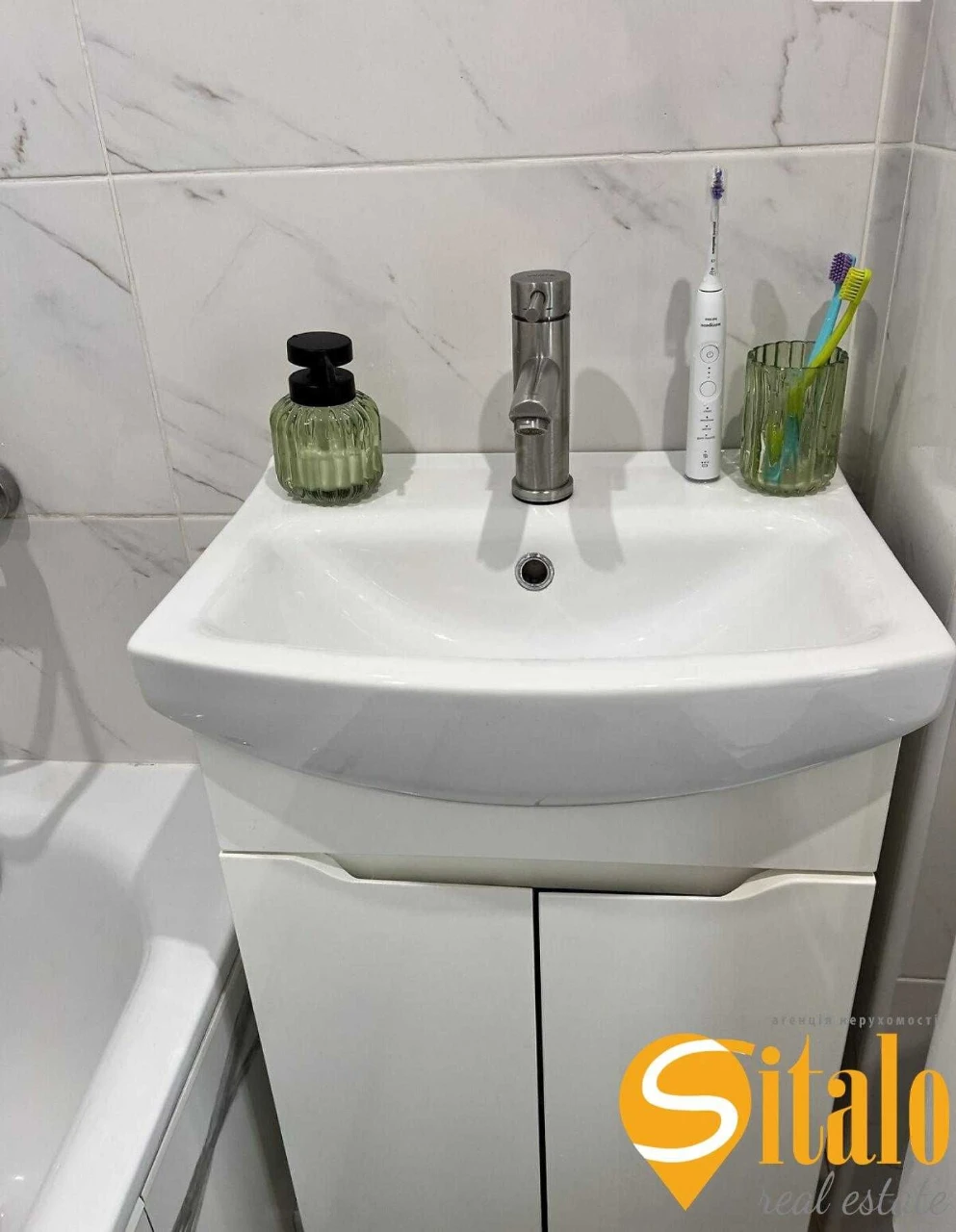 Sale of a 1-room apartment in Berestyk, Silver Breeze Shopping Center, Tychy