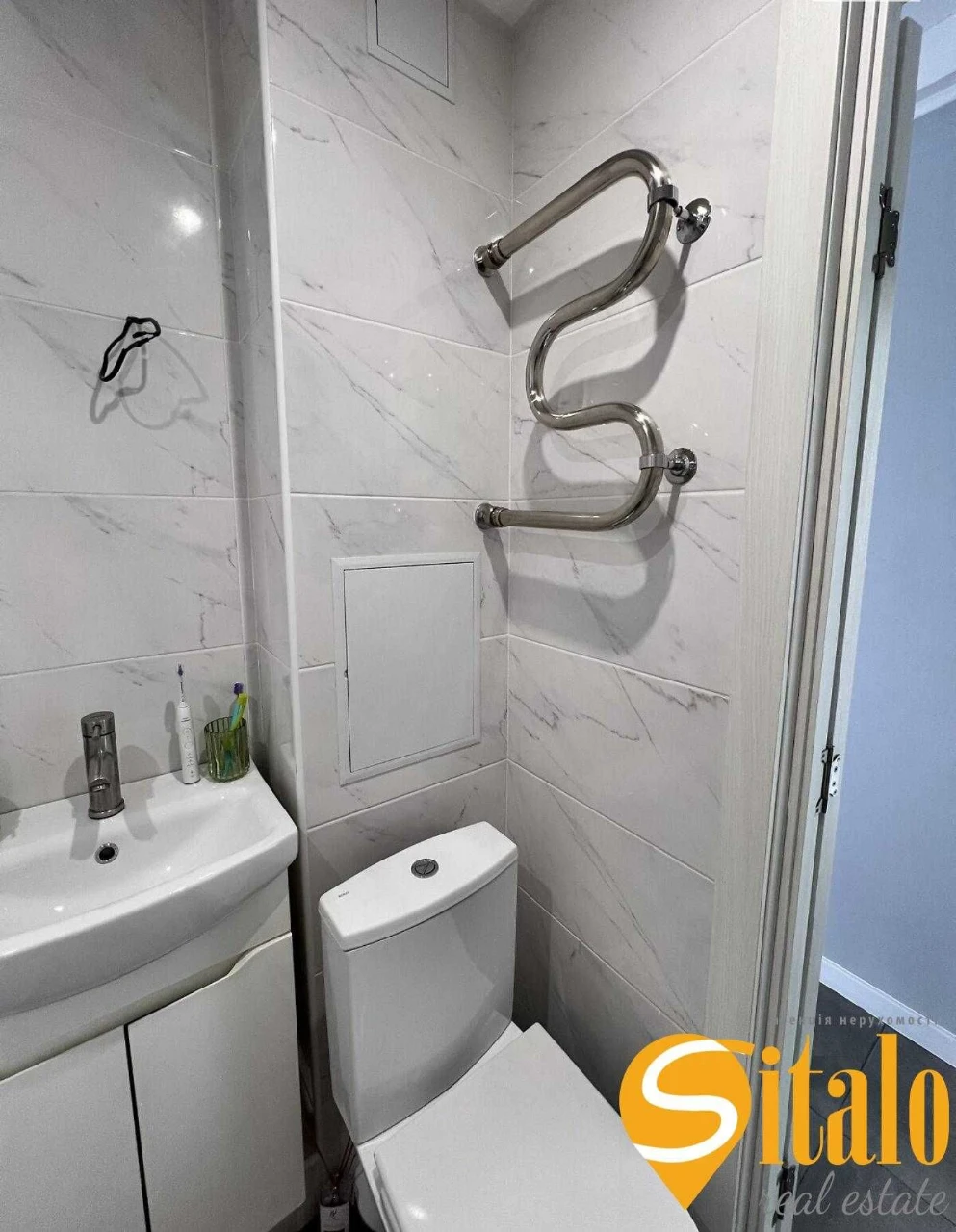 Sale of a 1-room apartment in Berestyk, Silver Breeze Shopping Center, Tychy