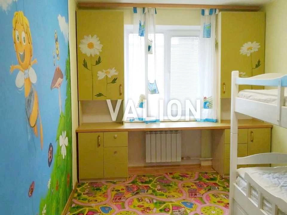 Квартира. Київ, Нововокзальна вул.