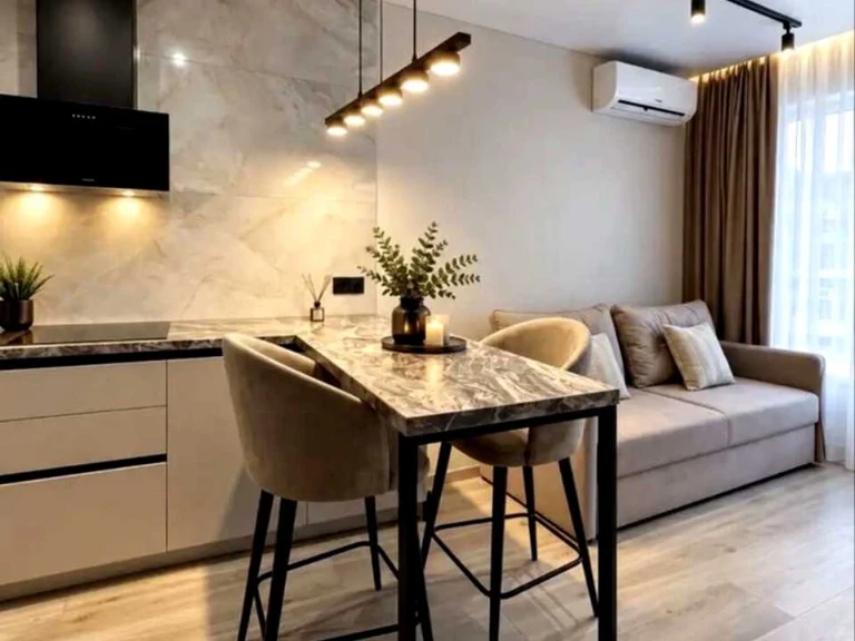 Apartment. Antonovicha st, Kyiv