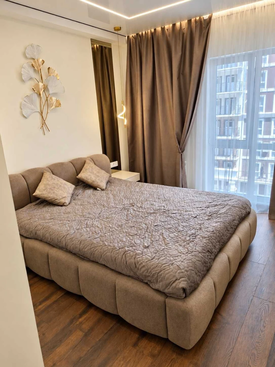 Sale of a 1-bedroom apartment 41.2 m² with designer renovation