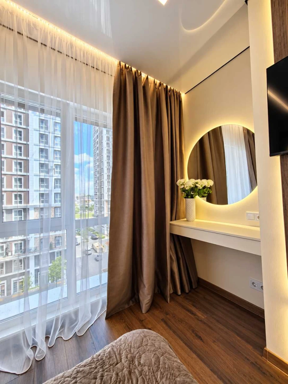 Sale of a 1-bedroom apartment 41.2 m² with designer renovation