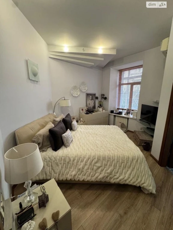 Apartment for Sale: Center