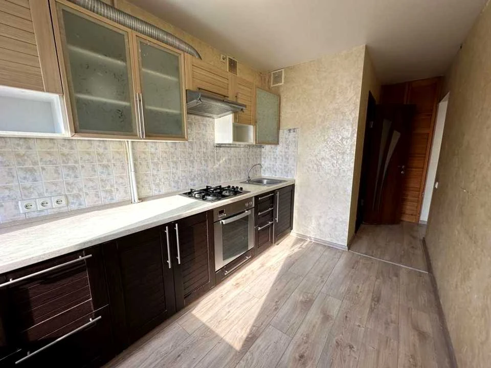 Apartment. Dnipro, Mandrykivska st.