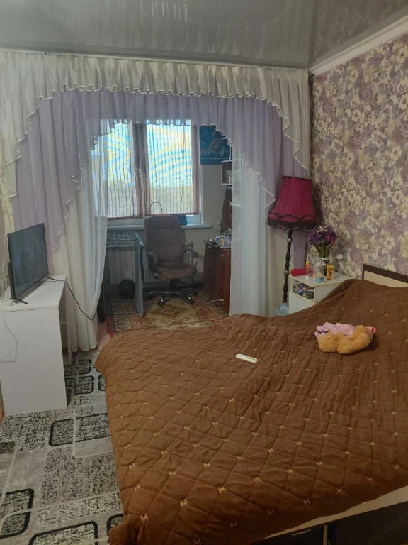 Продається 3-кімнатна квартира з автономним опаленням на Фрунзенській
