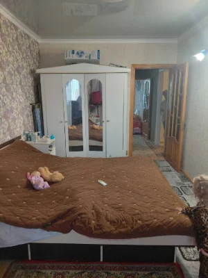 Продається 3-кімнатна квартира з автономним опаленням на Фрунзенській
