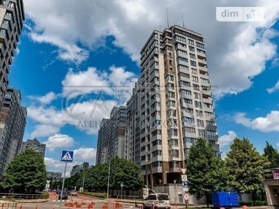 Sale of 3-room apartment 119 sq. m. on Andriy Verkhoglyada St. 22 •