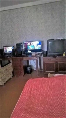 Продам 2х к кв 4/9 в жилом состоянии