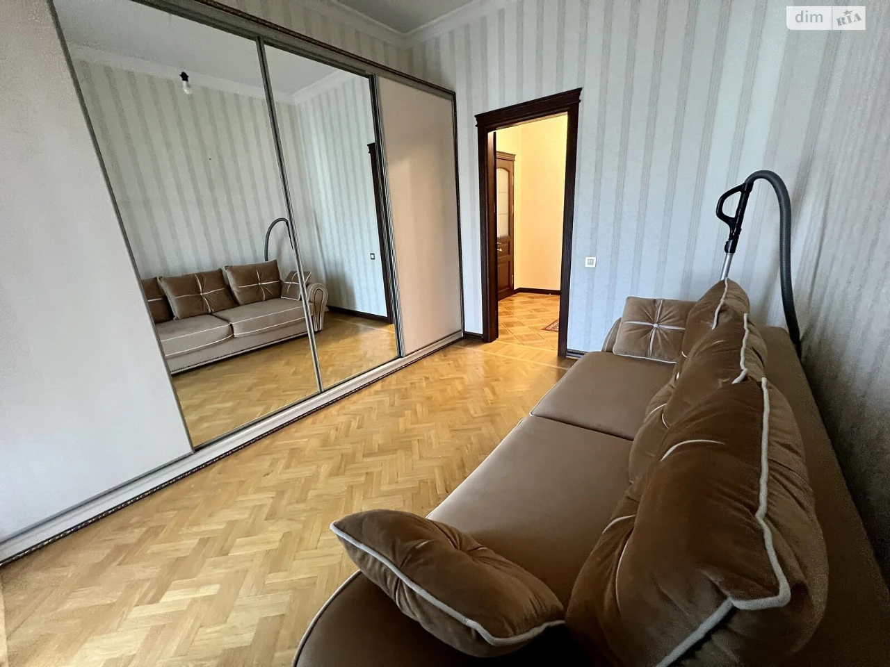 Довгострокова Оренда Квартира Нагірний (Київський)