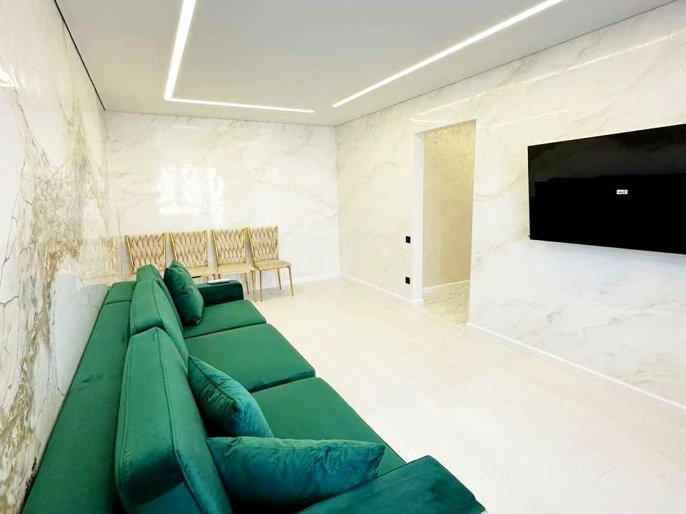 Apartment. Holy-Mykhailivska Street, Kryvyi Rih