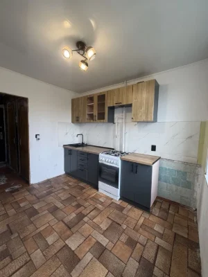 Продаж 3к кв в тихому місці( поруч Басейн, Парк)