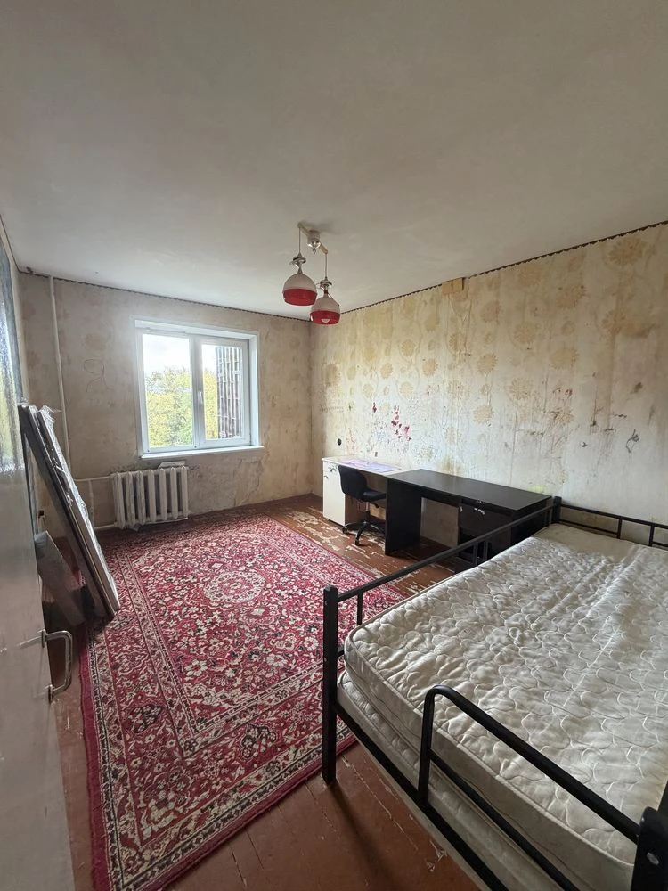 Продаж 3к кв в тихому місці( поруч Басейн, Парк)