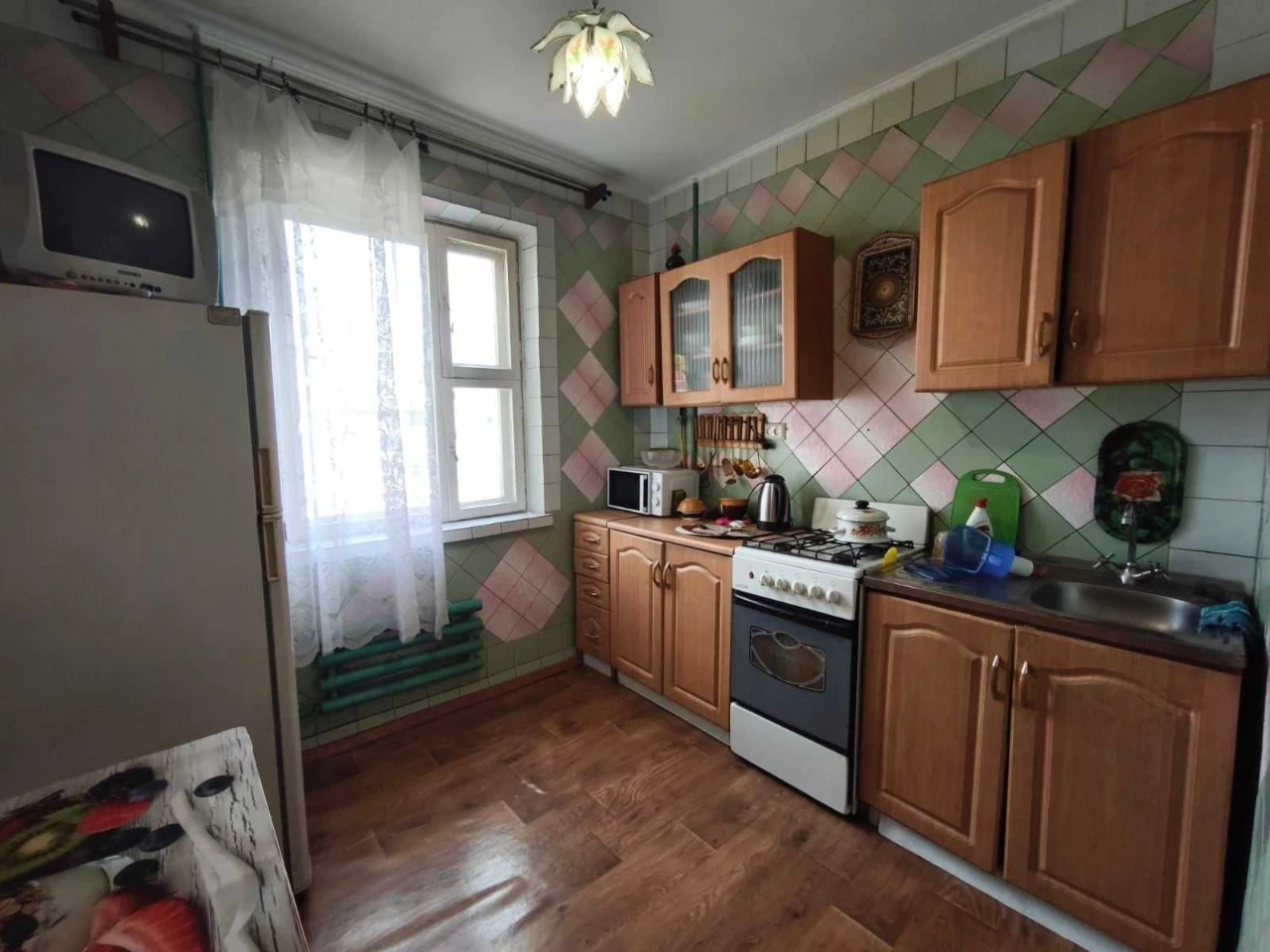 For Sale: 3-bedroom apartment, 70 sq.m.