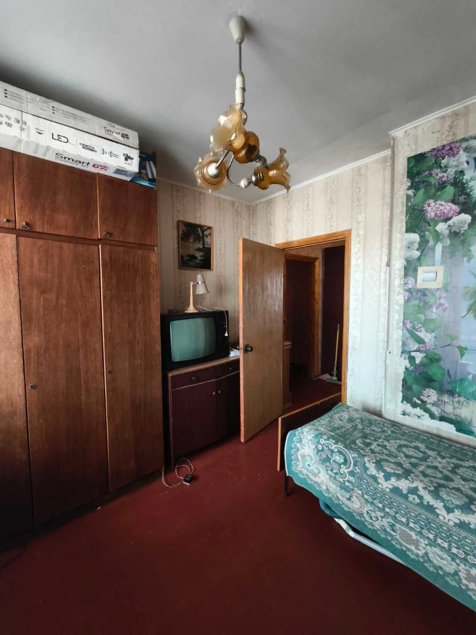 For Sale: 3-bedroom apartment, 70 sq.m.