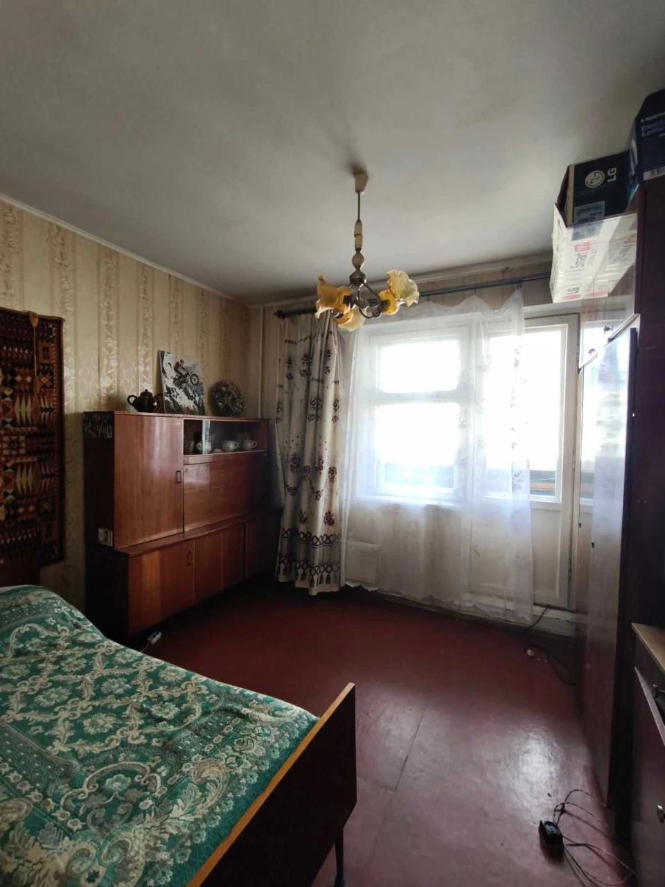 For Sale: 3-bedroom apartment, 70 sq.m.
