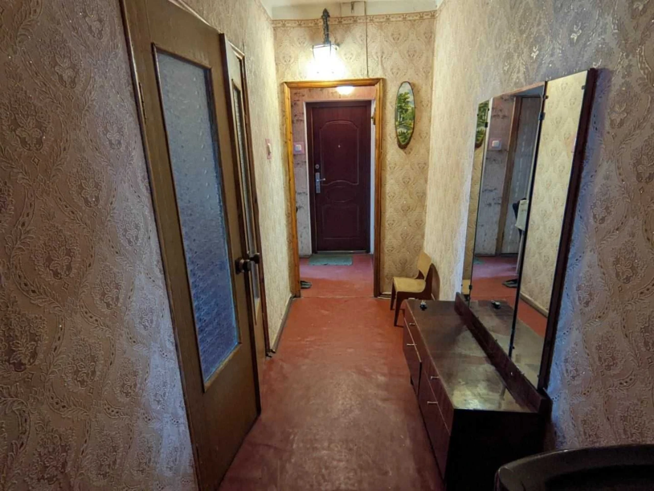 For Sale: 3-bedroom apartment, 70 sq.m.