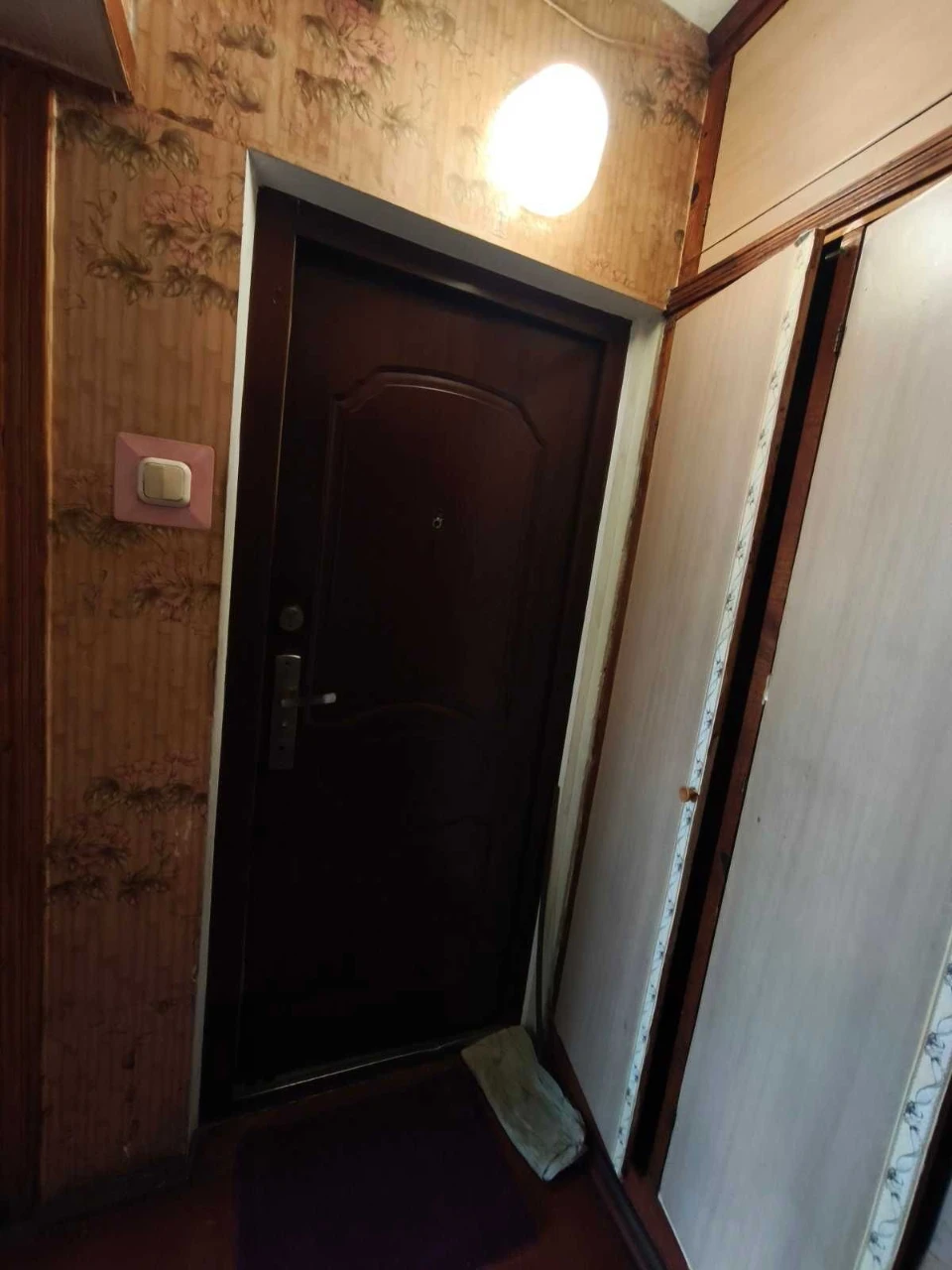 For Sale: 3-bedroom apartment, 70 sq.m.