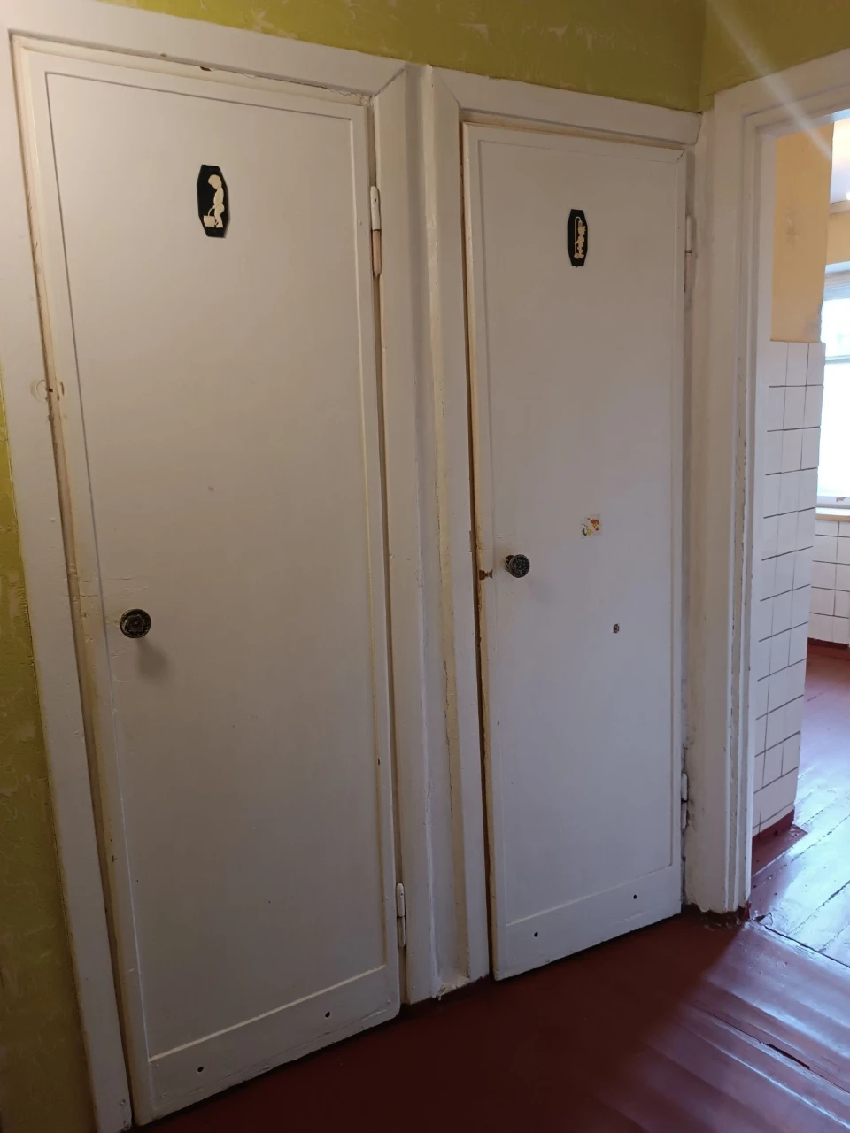 3-room apartment in a perfect location - opposite a building