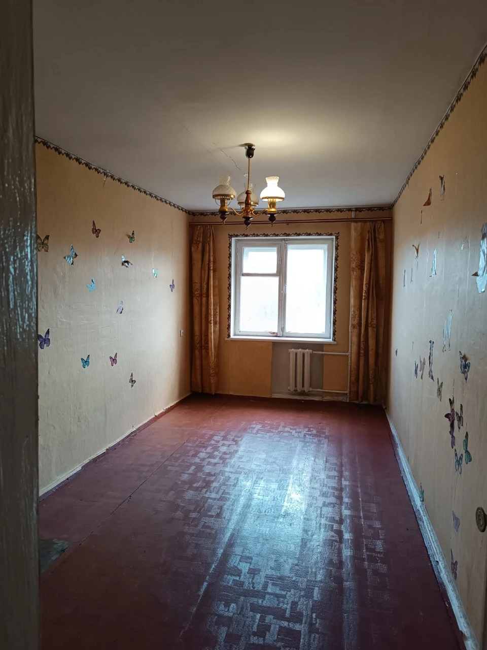 3-room apartment in a perfect location - opposite a building