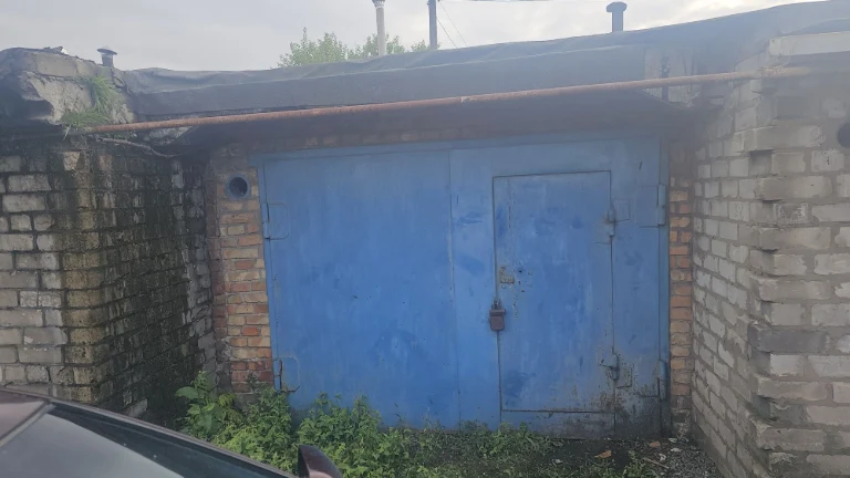 Гараж на пожарке 16 блок не габарит 33.40м с возможстью удли