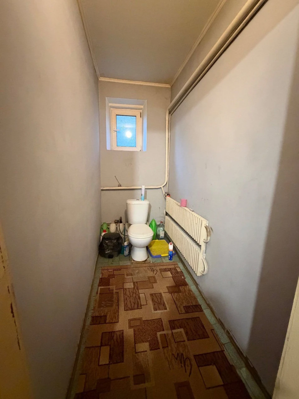 For sale: House with land and farm buildings