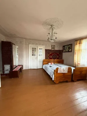 Продаж будинку в с. Кути