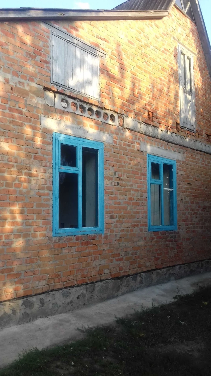 Продам будинок в м Хорол