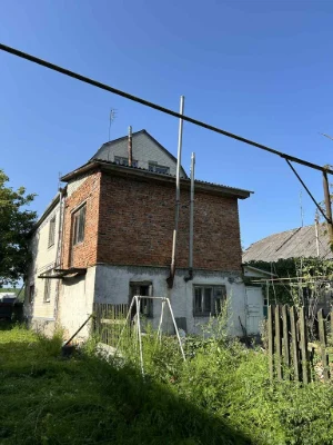продам будинок у центрі