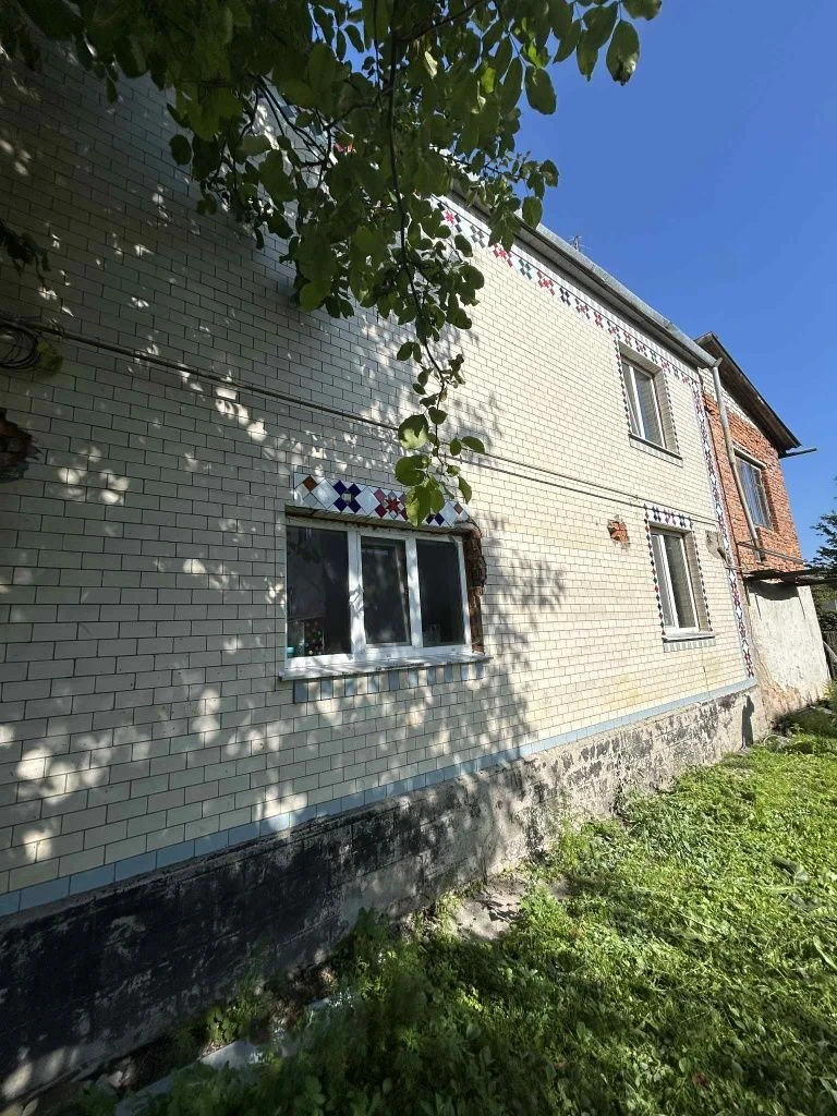 продам будинок у центрі