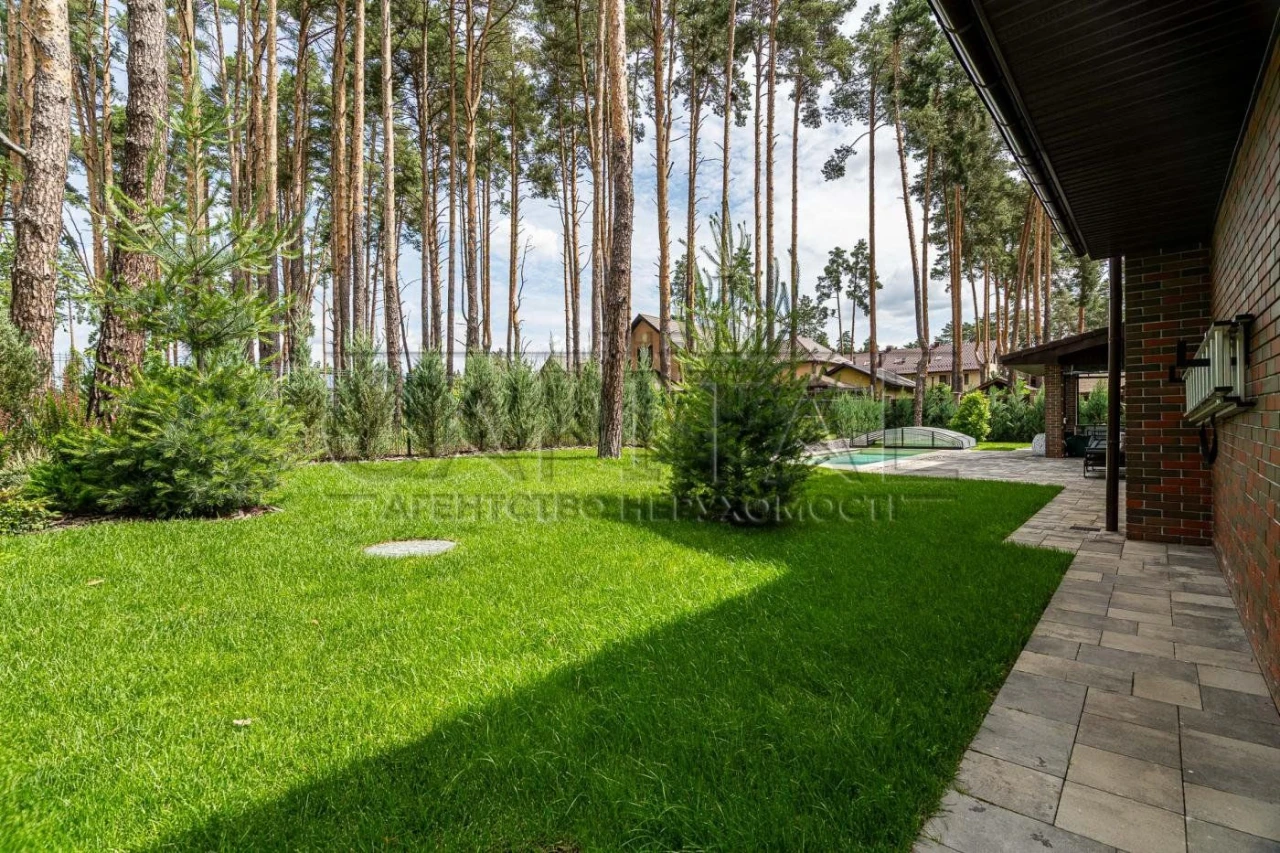 Будинок 4 кім, 318 м², Буча — дизайнерський, генератор, пане