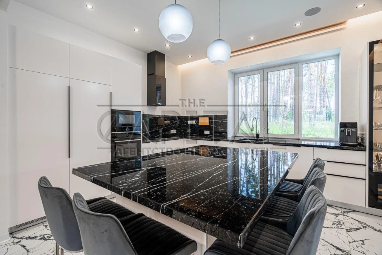 Будинок 4 кім, 318 м², Буча — дизайнерський, генератор, пане
